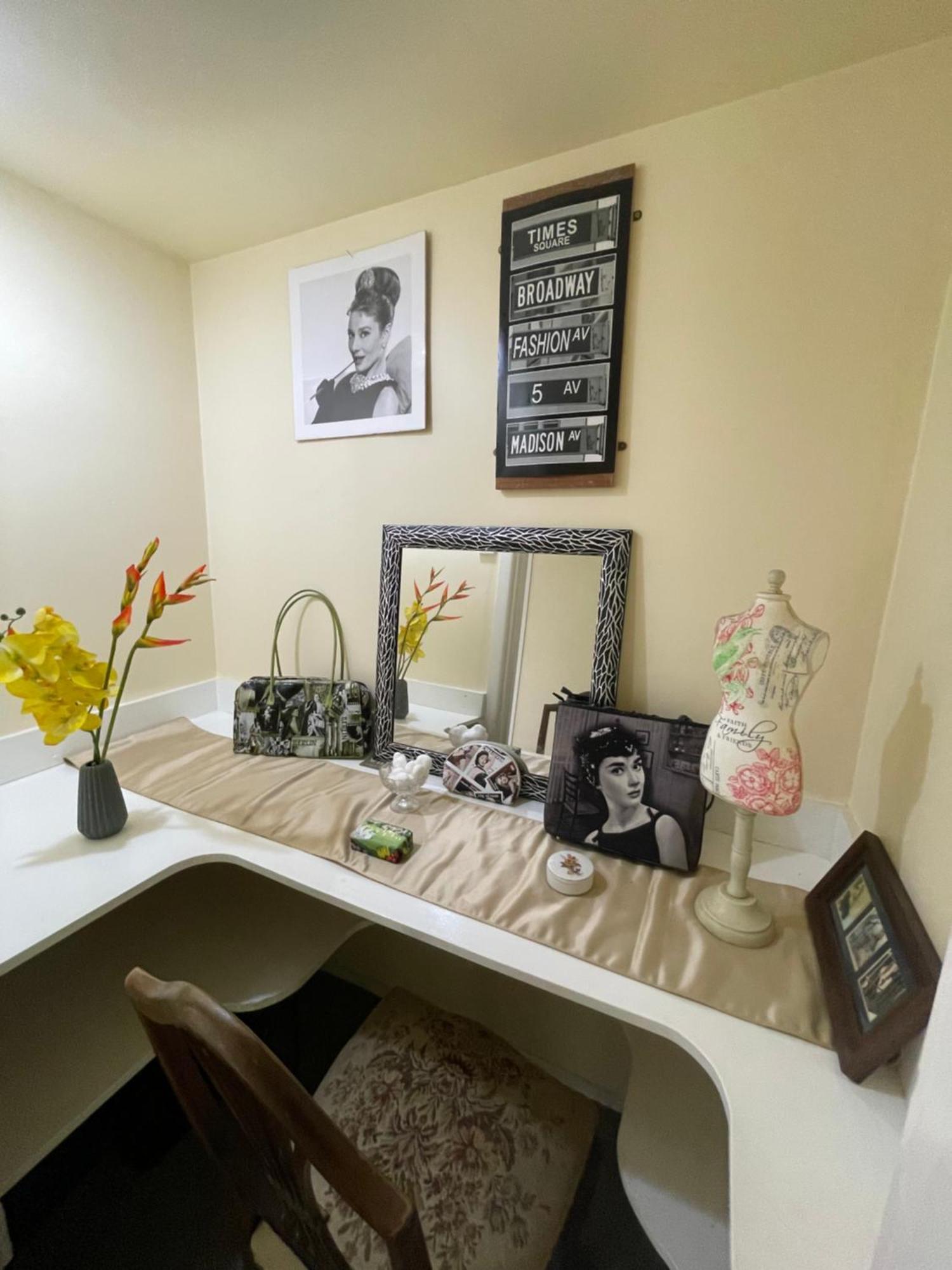 Victoria House Hotel Geraldine Bagian luar foto